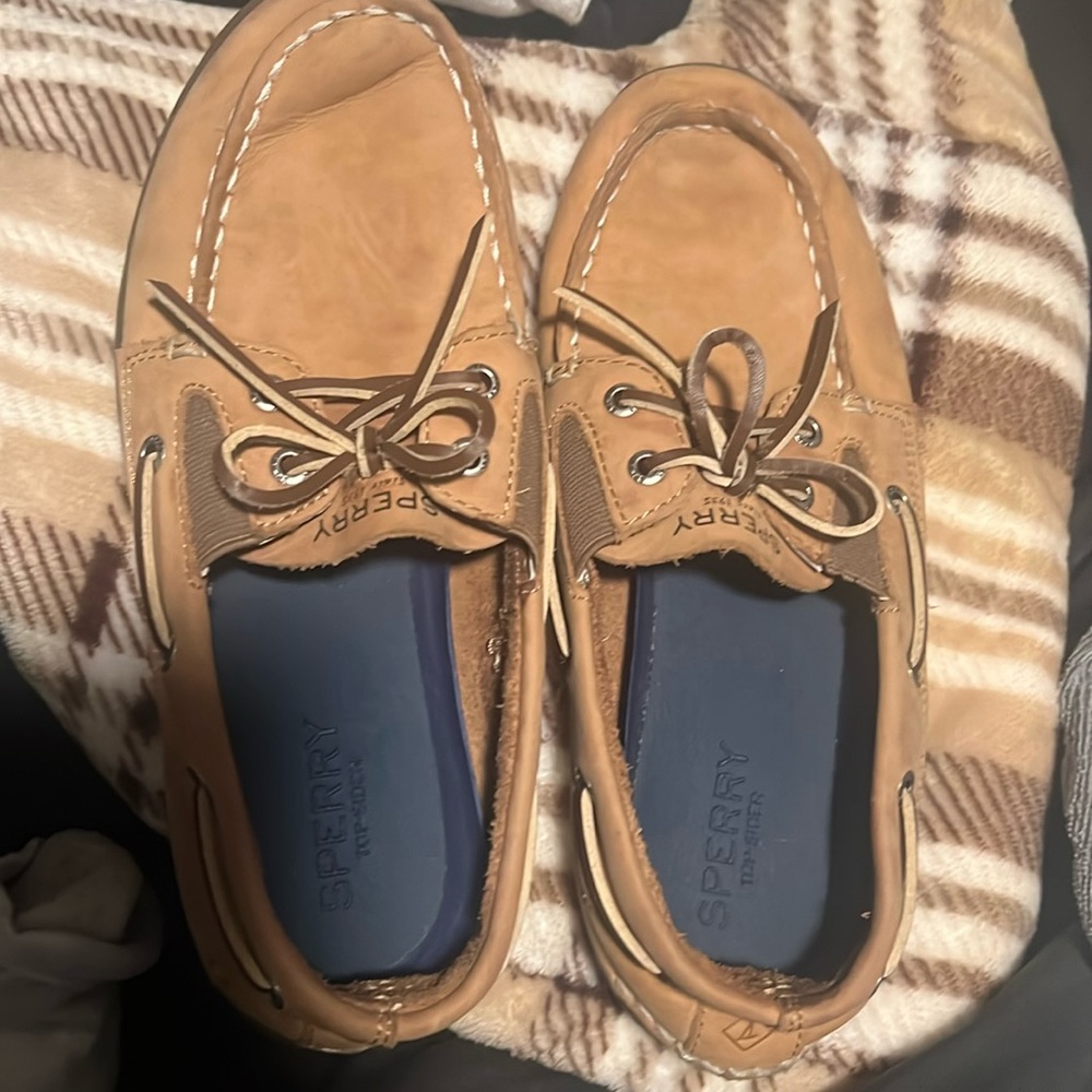 Never worn Sperry Top Sider! Boys 4.5
